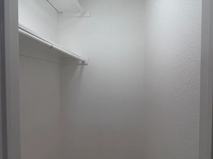 4934 Kildare Ave — Photo 15