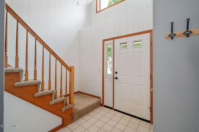 4th image of 41 Westbury Court