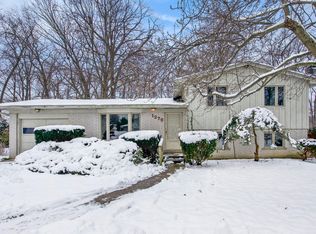 1276 Kuehnle Ct, Ann Arbor, MI