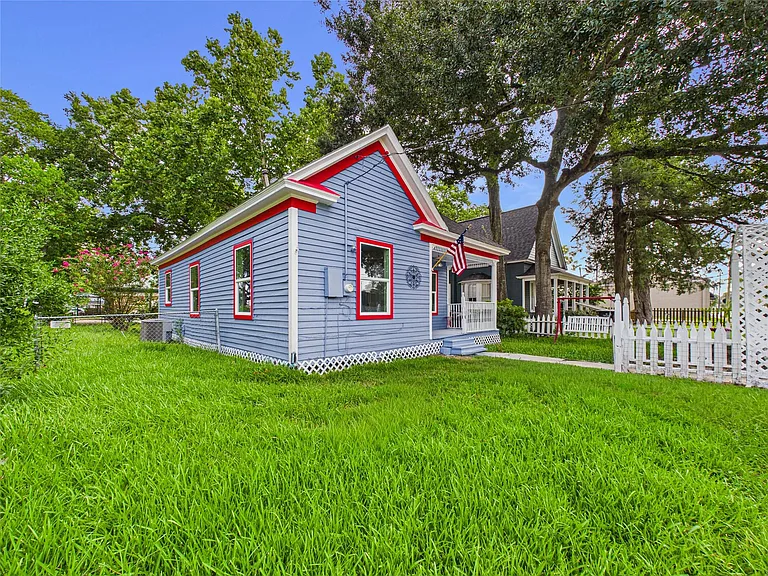 314 W Sidnor St — Photo 3