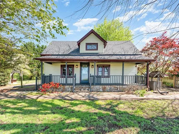 4364 Austin Traphill Rd, Elkin, NC 28621