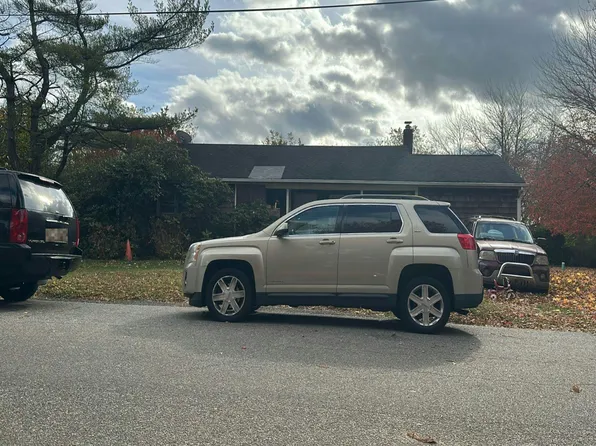 96 Windward Way, Southampton, NY 11968