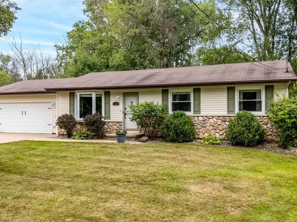 1205 Manitowoc Rd, Menasha, WI 54952