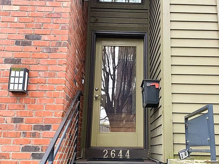 2644 NW Thurman St — Photo 3