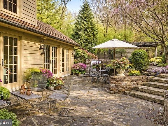 2nd image of 6338 Old Carversville Rd