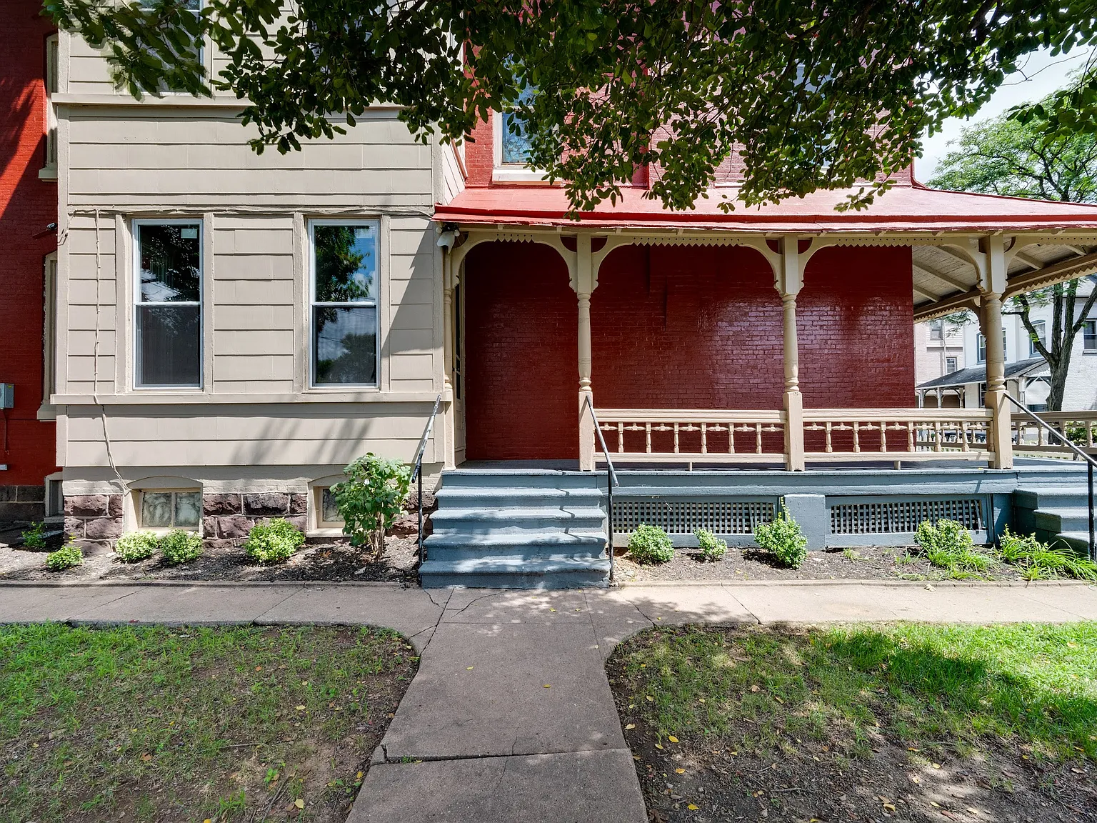 2 bed, 1189 sqft, $1,450 — Photo 2