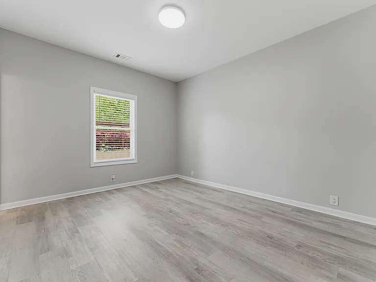 221 Brown St #A — Photo 14