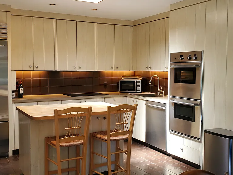262 Town Line Rd — Photo 10