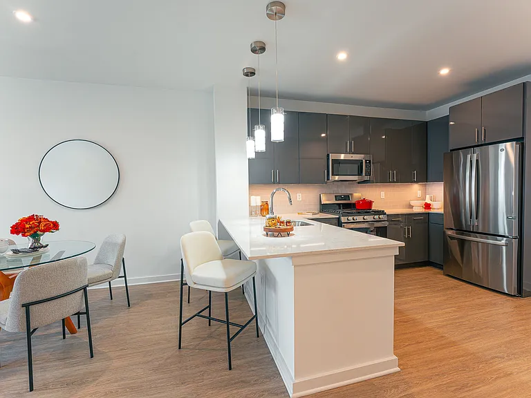 4-dining-kitchen-2