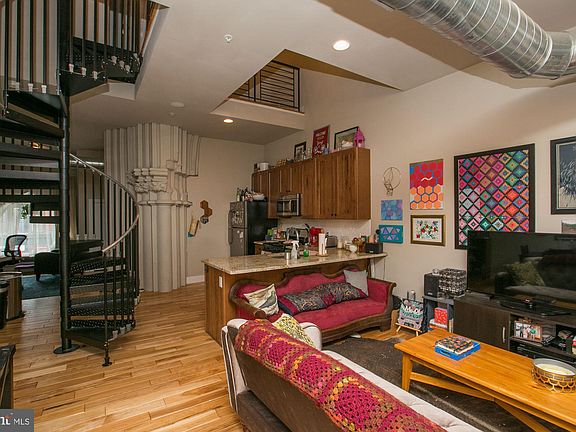 4th image of 2701 W Girard Ave APT 13