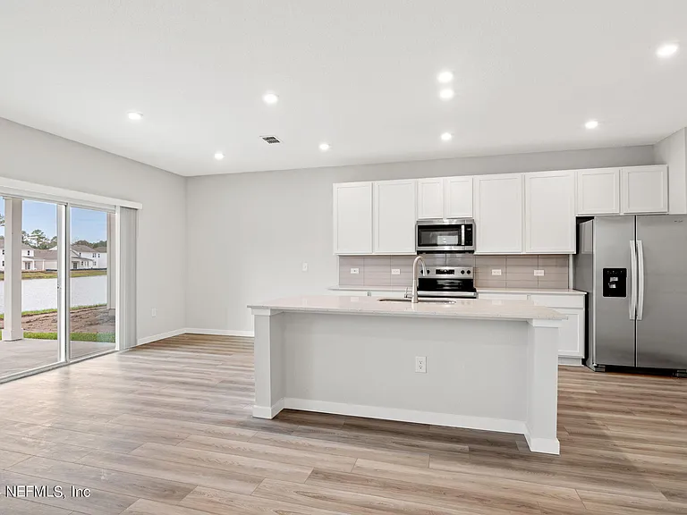 14710 Cashew Ave — Photo 4