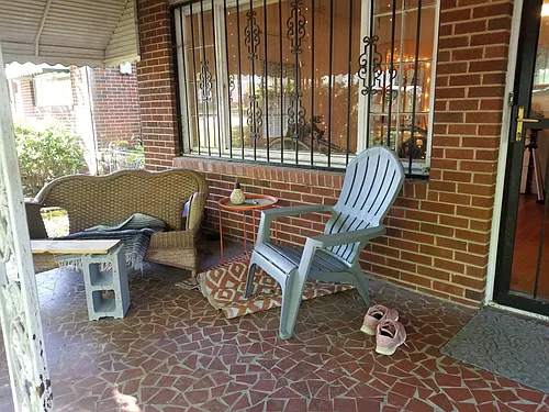 624 Quarry St Photo 1