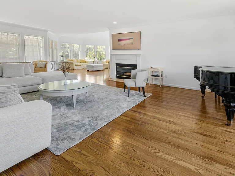105 Mill Creek Close — Photo 11