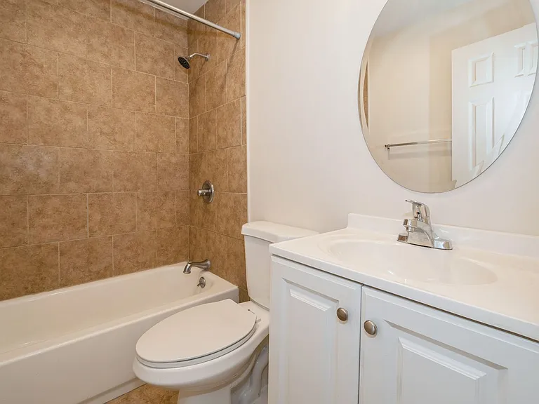 Hopewell Gardens Apartments — Photo 13