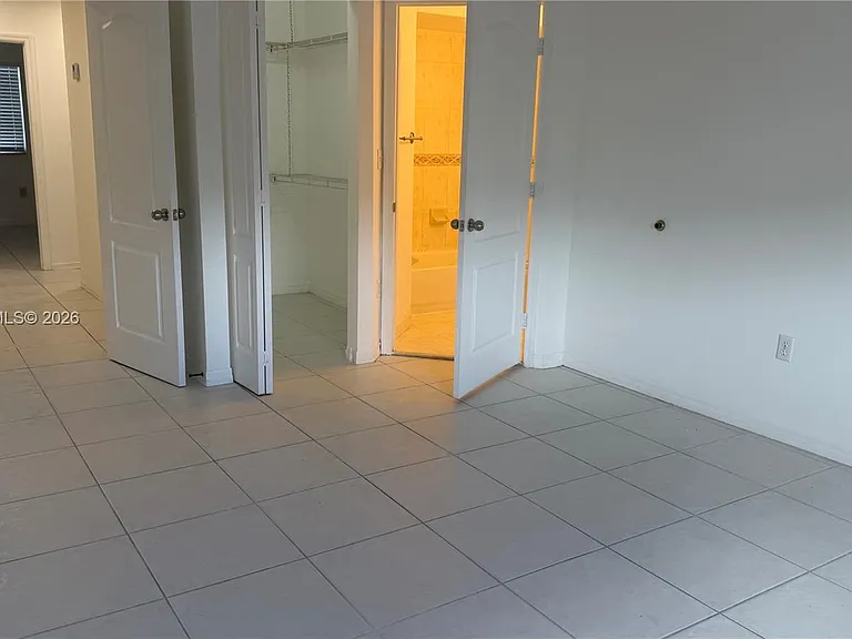 8340 NW 10th St #1G — Photo 11
