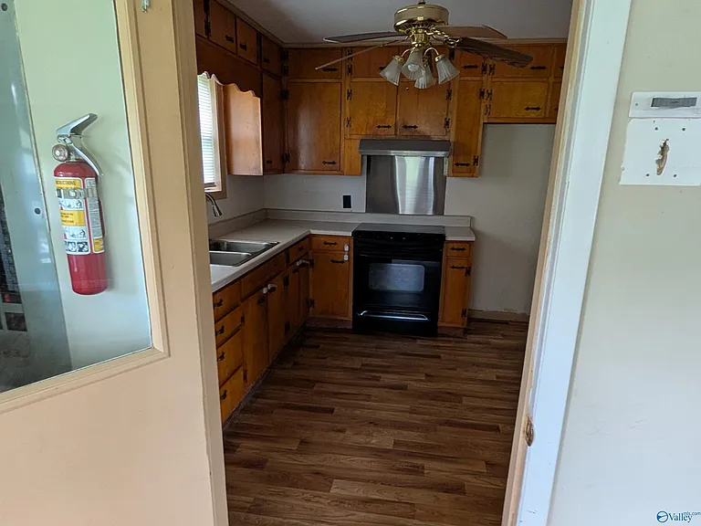 665 Cave Spring Rd — Photo 11