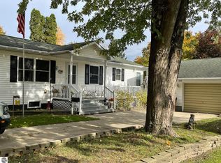 111 S Gwinner St, Ithaca, MI 48847