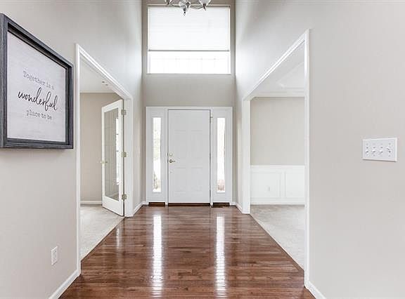 5th image of 1038 Thornbury Pl