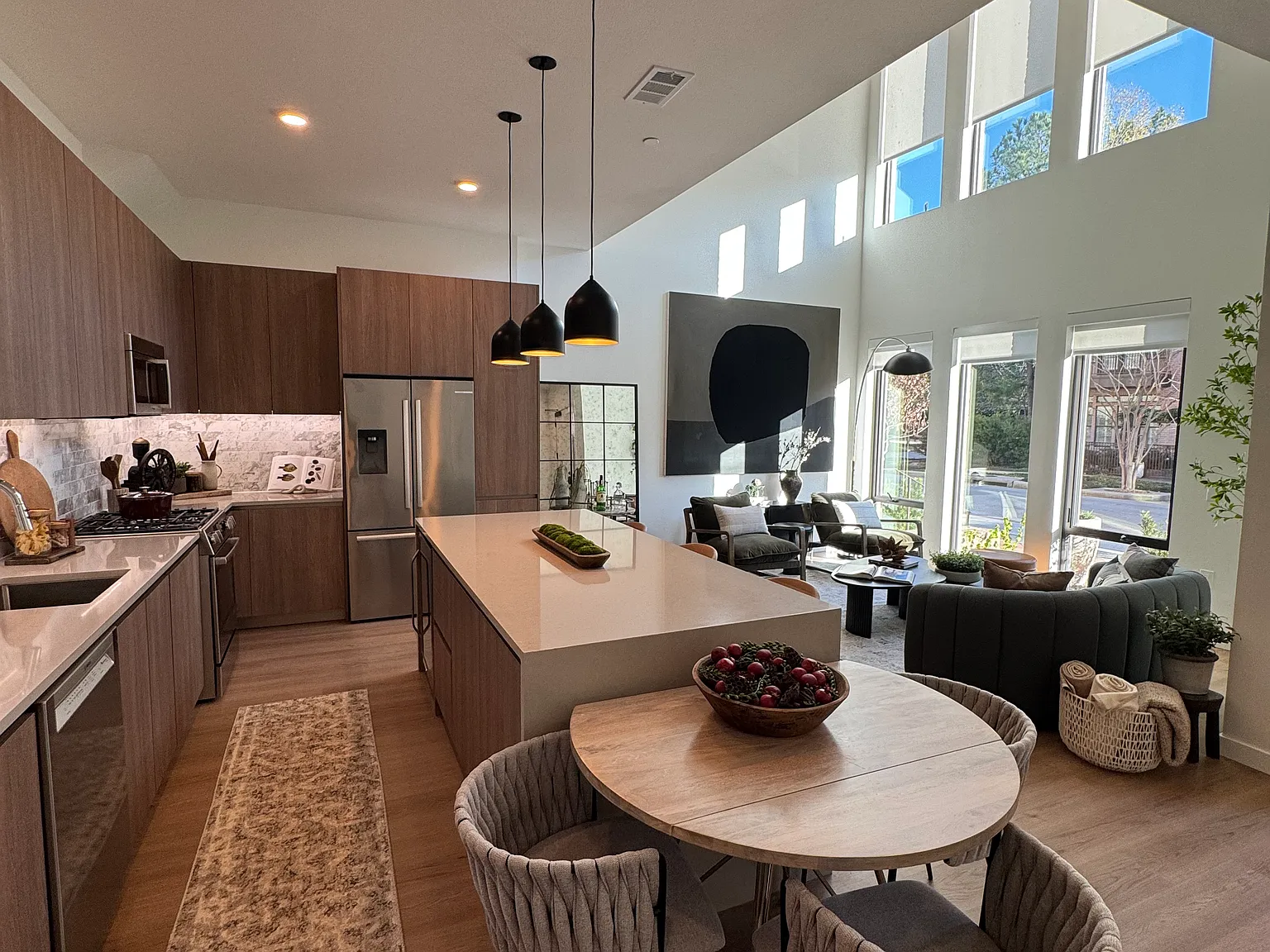 3 bed, 2010 sqft, $8,323 — Photo 1