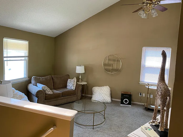 1908 W Barber Ave — Photo 19