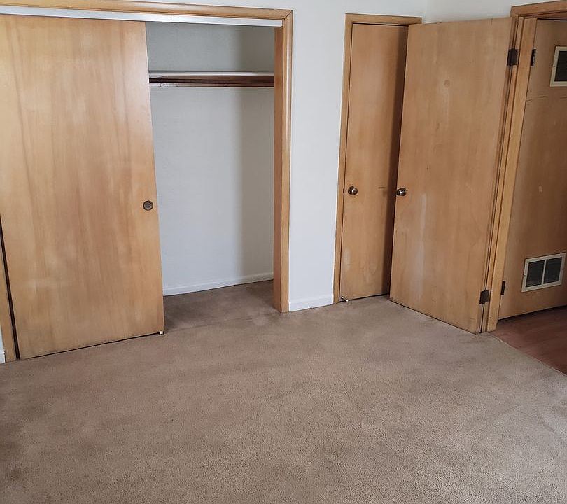 2nd image of 22660 Euclid Ave #101-E