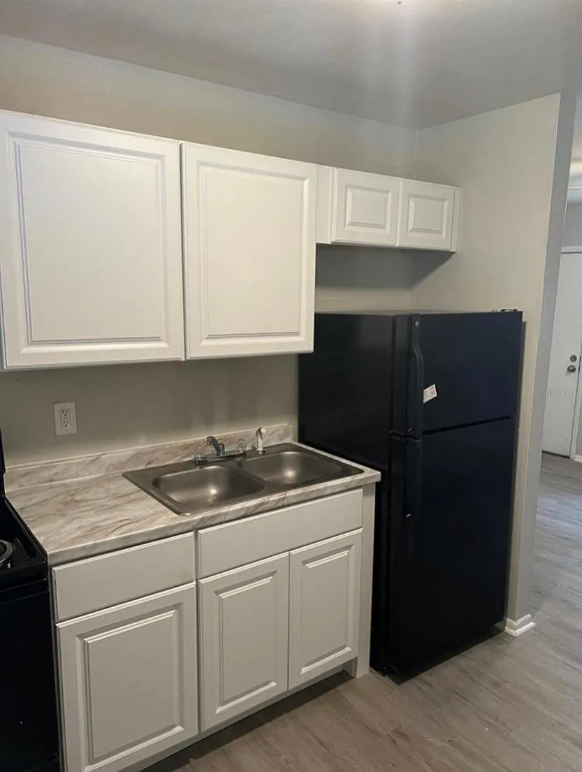1 bed, 750 sqft, $1,900 — Photo 3