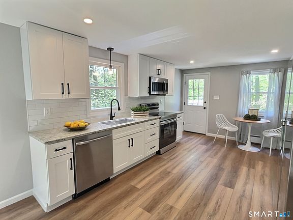 3rd image of 36 Doubleday Road