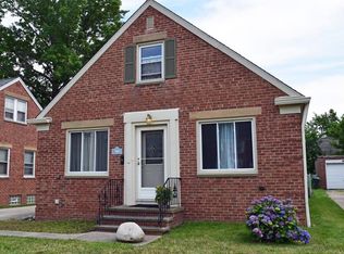 21430 Tracy Ave, Euclid, OH 44123