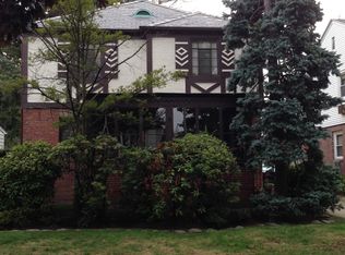 7558 196th St, Fresh Meadows, NY 11366