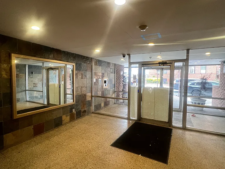 8 Pomona Ave #1 — Photo 5