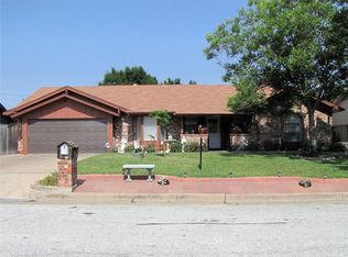 3628 Stephenson Dr, Bedford, TX 76021