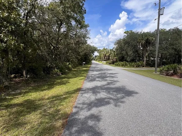 1318 S Palm Ave, Homosassa, FL 34448