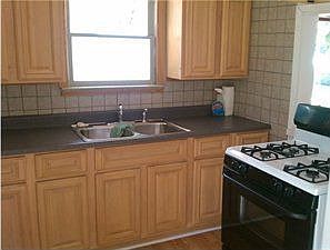 4th image of 67 Jordan Ave