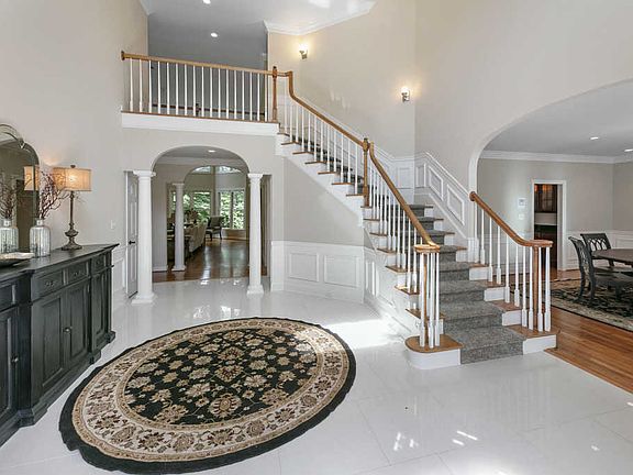 2nd image of 9100 Hemingway Grove Cir