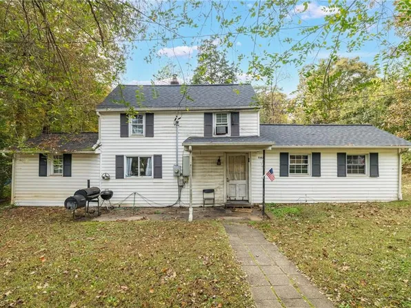 542 Hopkins Rd, Kernersville, NC 27284