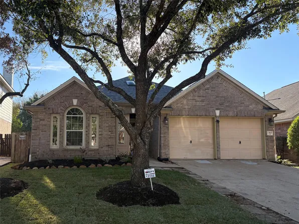13102 Castlewind Ln, Pearland, TX 77584