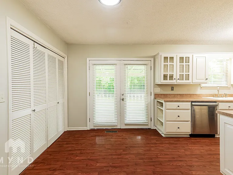 6717 San Moore Dr — Photo 10