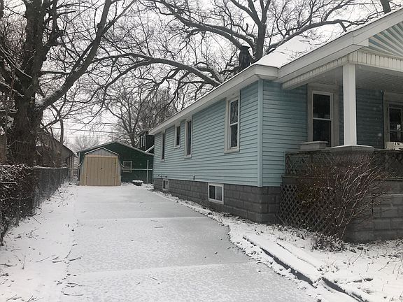 2nd image of 3113 South Blvd