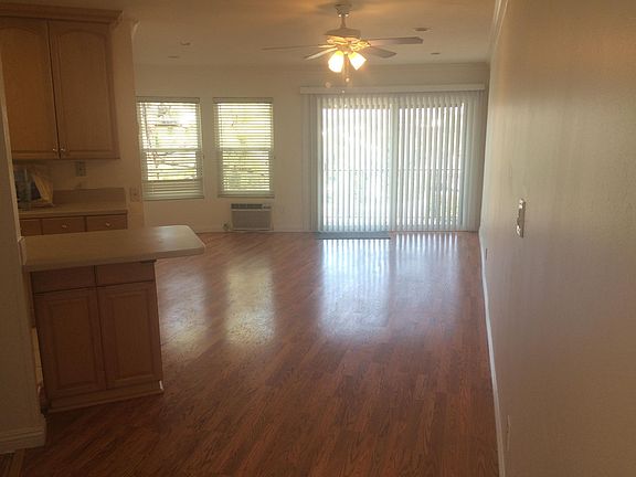 5th image of 8220 Vincetta Dr