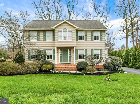 1851 Bonnie Blue Ln, Middletown, PA 17057
