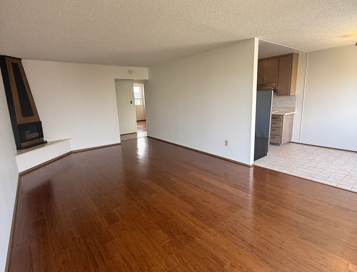 1 bed, $3,900 — Photo 2