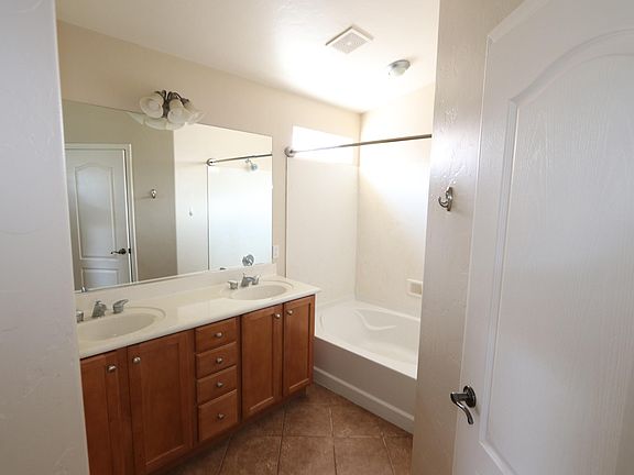 4th image of 11273 W Farm Village Dr