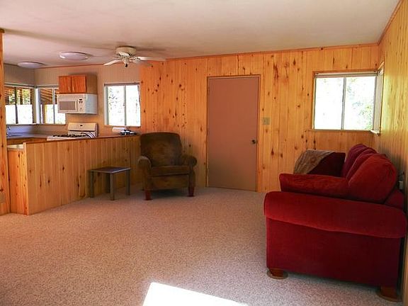 5th image of 140 River Dr