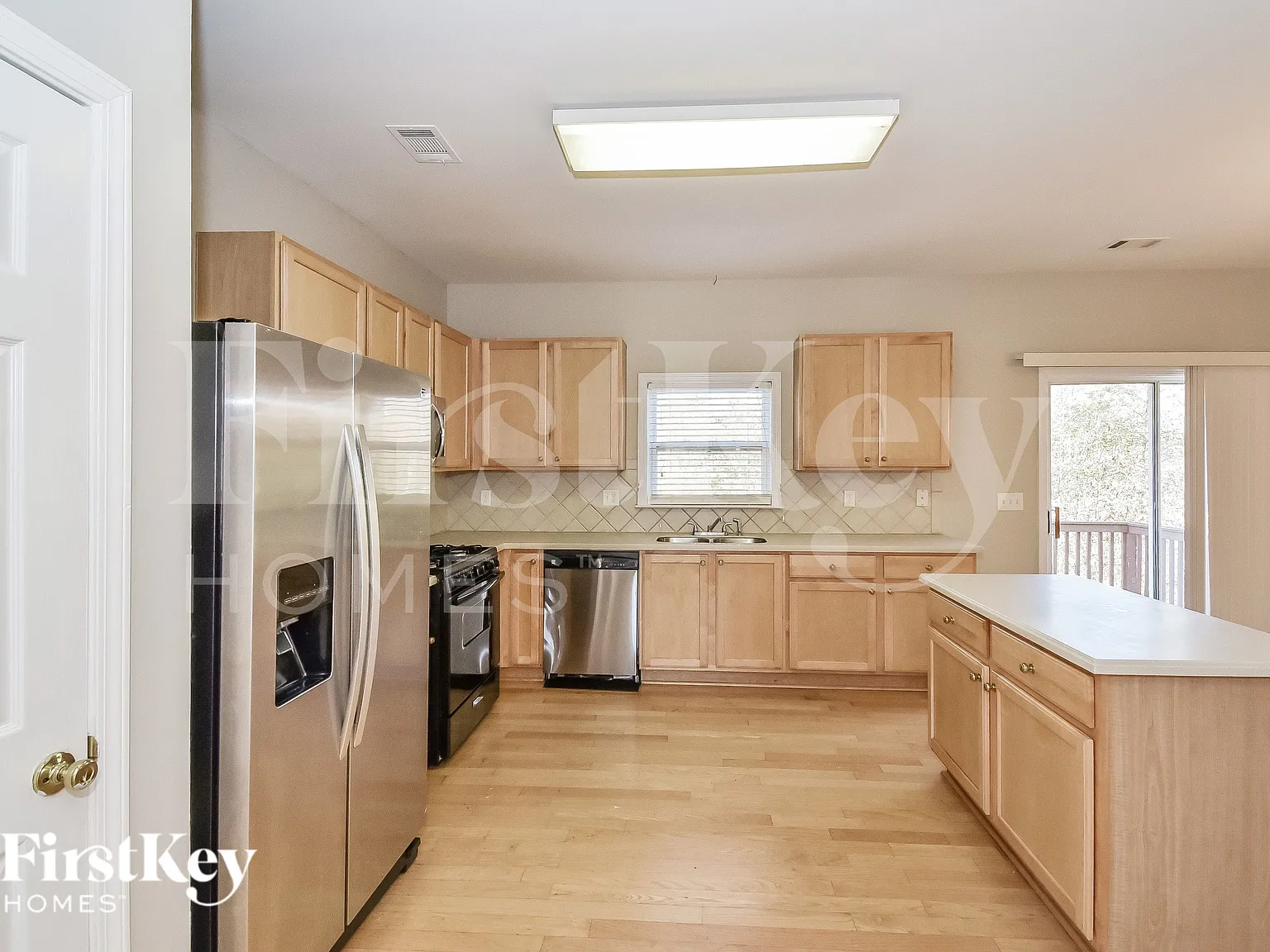 4 bed, 2.5 bath, 2865 sqft, $2,845 — Photo 4