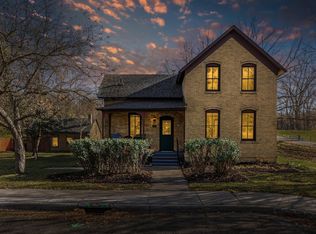 217 Main St W, Carver, MN 55315