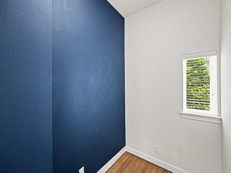 719 Leverkuhn St — Photo 19