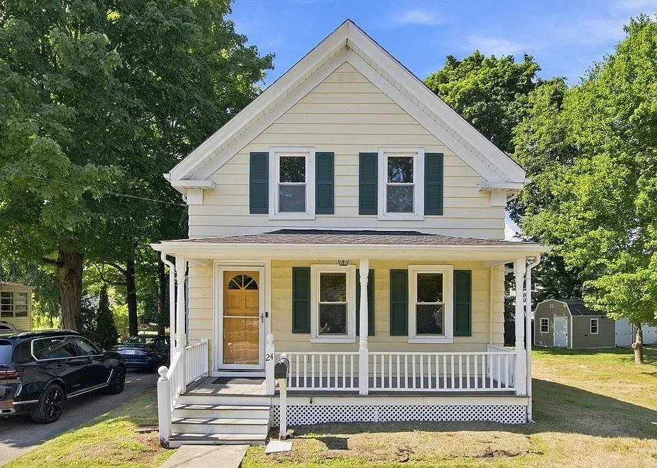 24 Railroad Ave