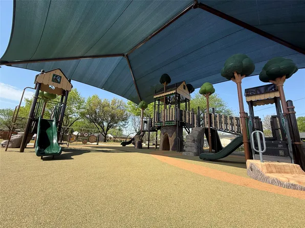 3010 Joanna Dr, Farmers Branch, TX 75234