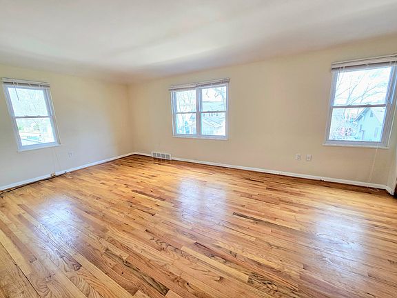 2nd image of 222 Buena Vista Ave #1