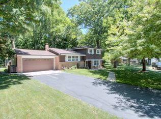 5710 Euston St, Greendale, WI 53129